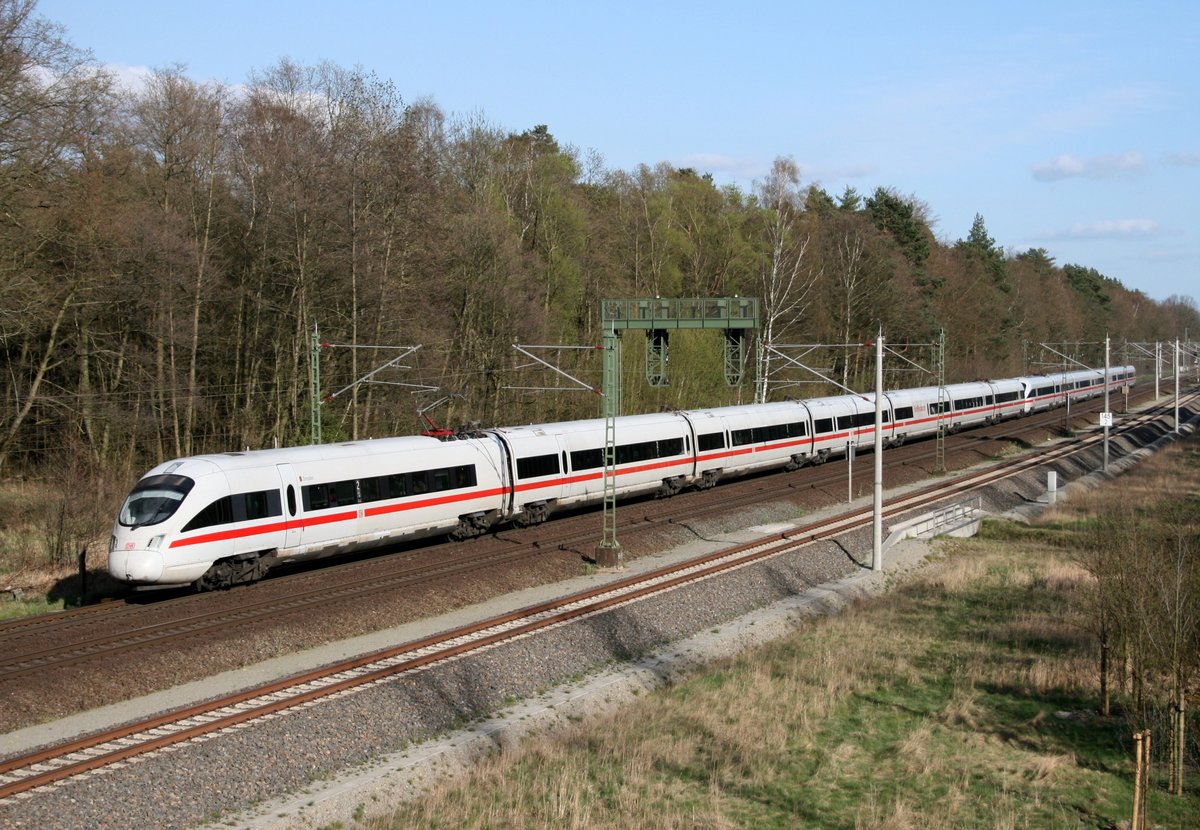 411 005 als ICE 2906 (Ersatzzug f�r ICE 788, M�nchen Hbf–Hamburg-Altona) am 16.04.2015 zwischen Radbruch und Winsen (Luhe)