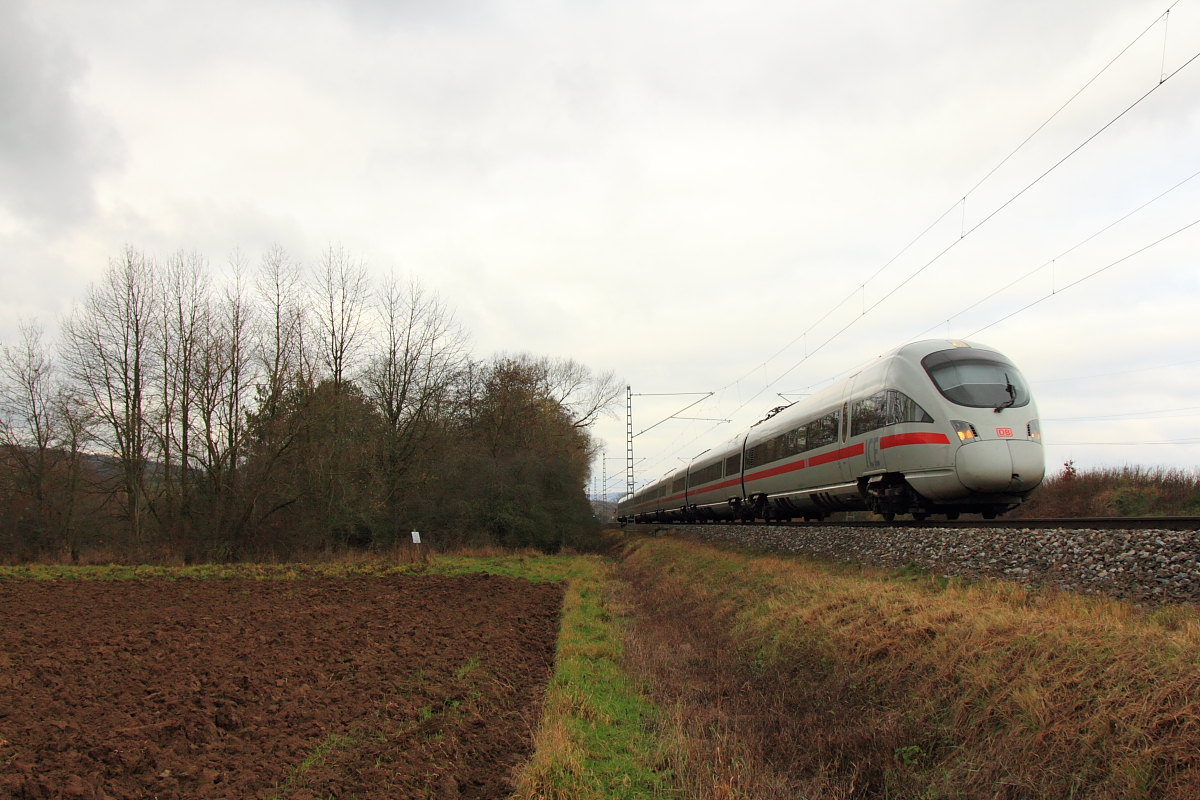 411 023-2  Kiel  bei Gruben am 21.11.2015.