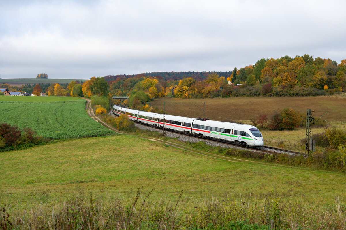 411 026 DB Fernverkehr  Leipzig  als ICE 27 (Dortmund Hbf - Wien Hbf) bei Laaber, 25.10.2020
