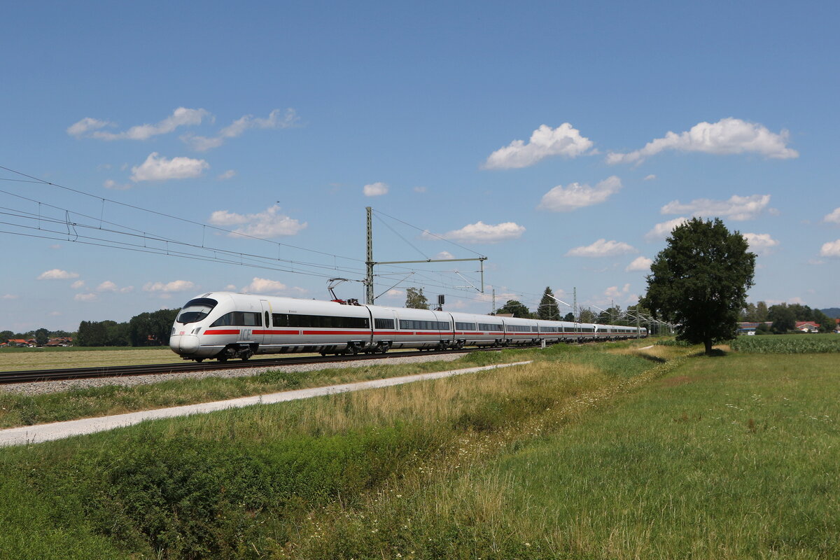 411 080  Darmstadt  und 411 062  Vaihingen an der Enz  waren am 11. Juli 2026 bei �bersee am Chiemsee auf dem Weg nach M�nchen.