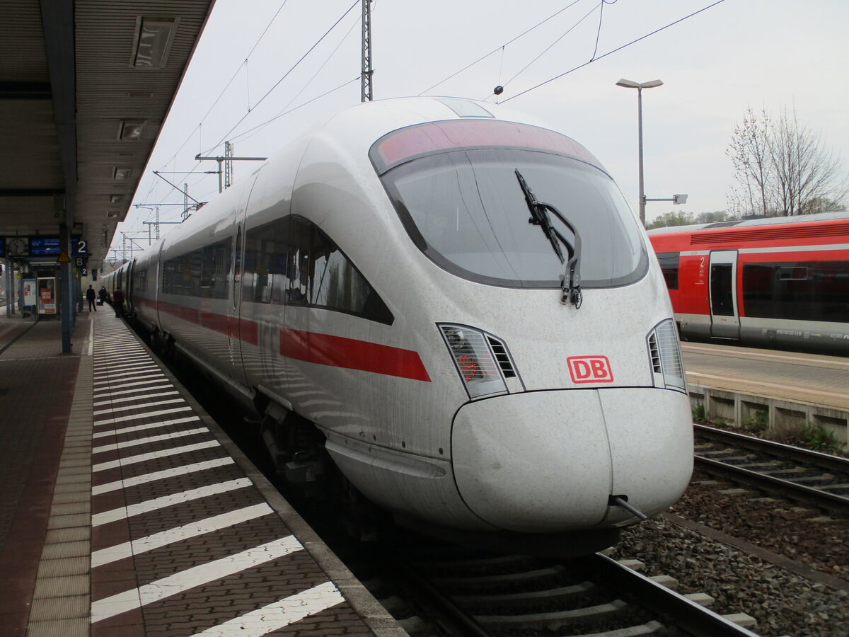 411 576 nach Frankfurt/Main Hbf,am 26.April 2022,in Gotha.