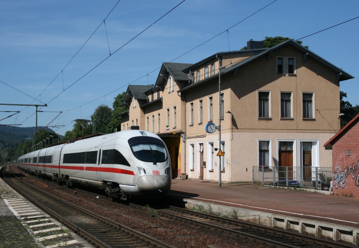 411 xxx als ICE 1707 (Rostock Hbf–Mnchen Hbf) am 16.08.2013 in Rudolstadt (Thr)