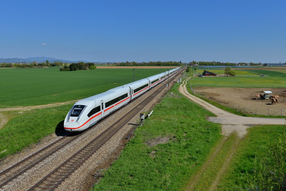 412 004 am 20.04.2016 bei Stephansposching.