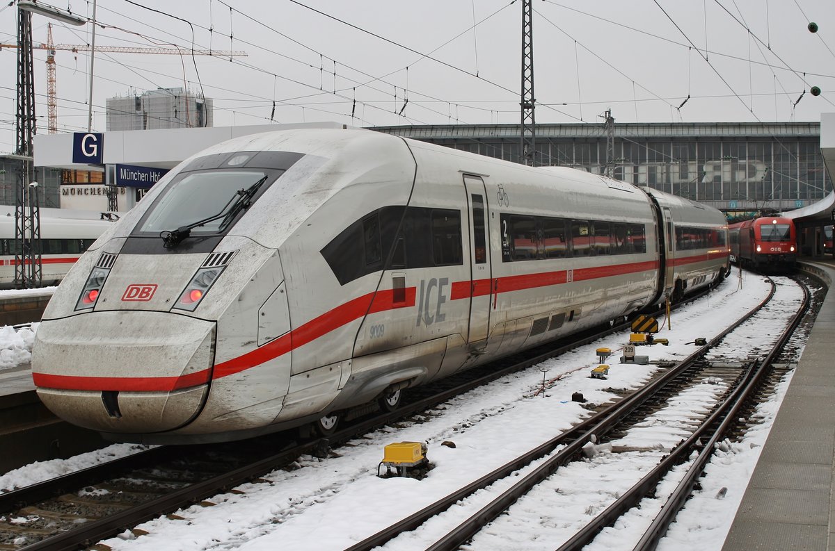 412 009 (5812 009-9) hat am 7.1.2019 als ICE501 von Berlin Hauptbahnhof tief) den Münchener Hauptbahnhof erreicht.