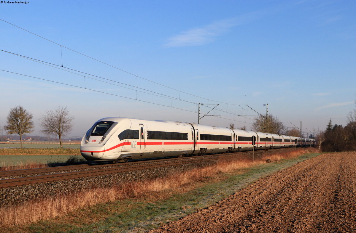 412 052 als ICE 5 (Frankfurt(Main)Hbf – Basel SBB) bei Riegel 1.3.22