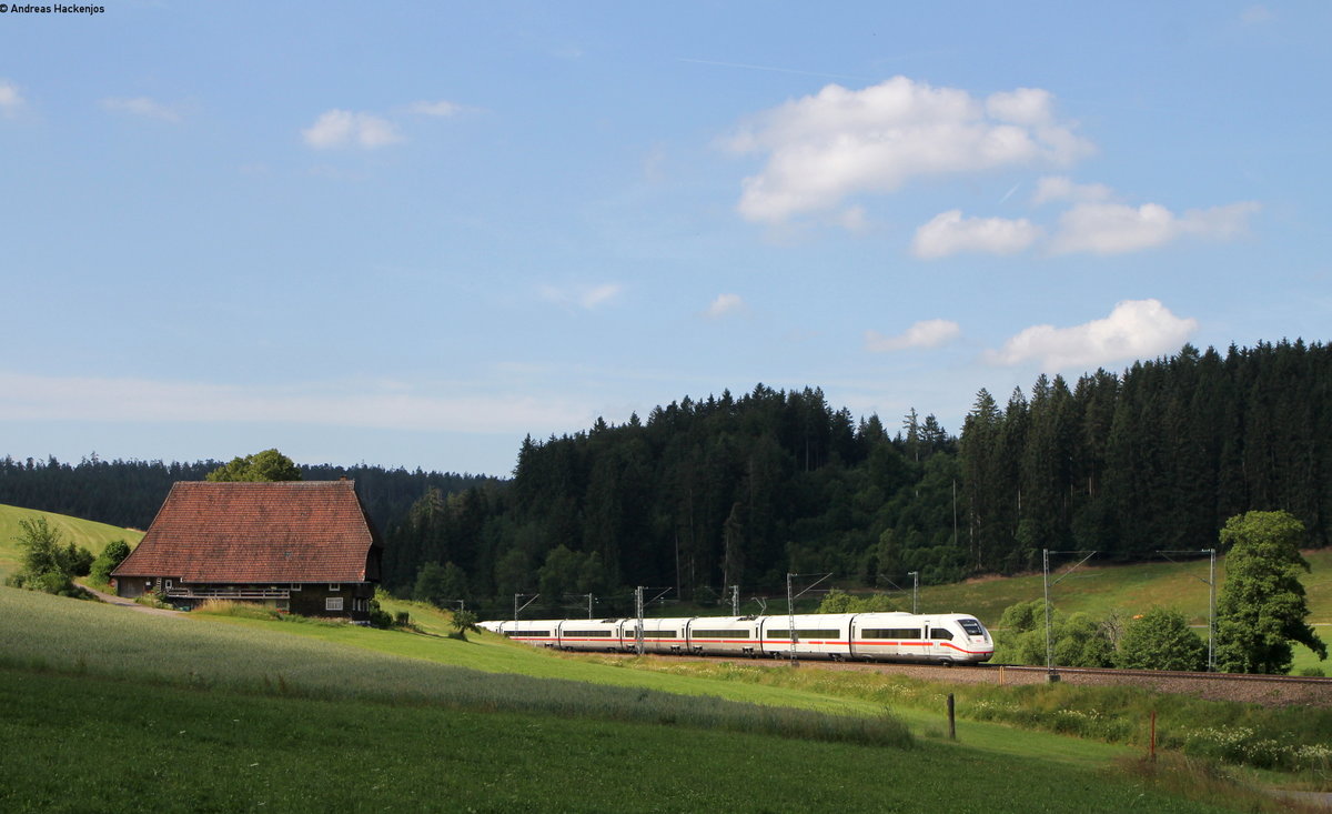 412 201-6 als Mess LPFT 92275 (Villingen(Schww) – Haslach) bei Stockburg 17.7.19