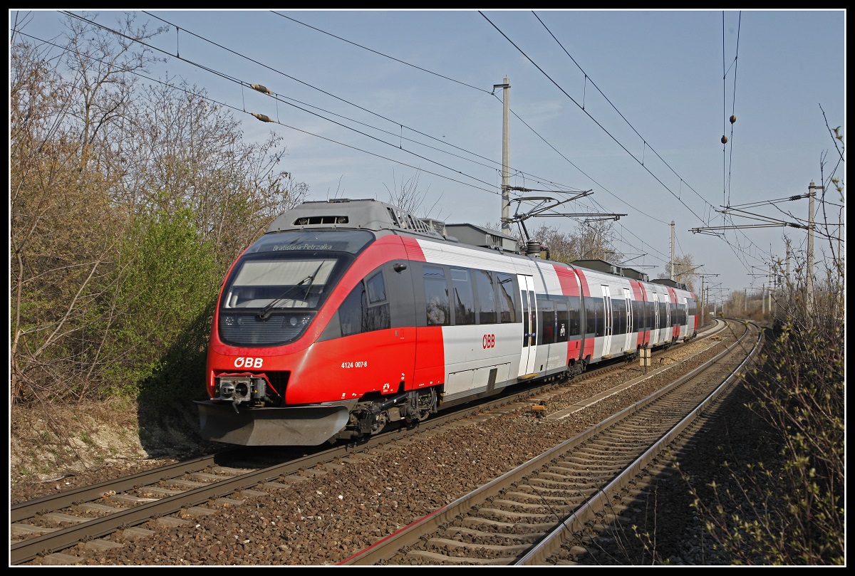 4124 007 in Lanzendorf - Rannersdorf am 2.04.2019.