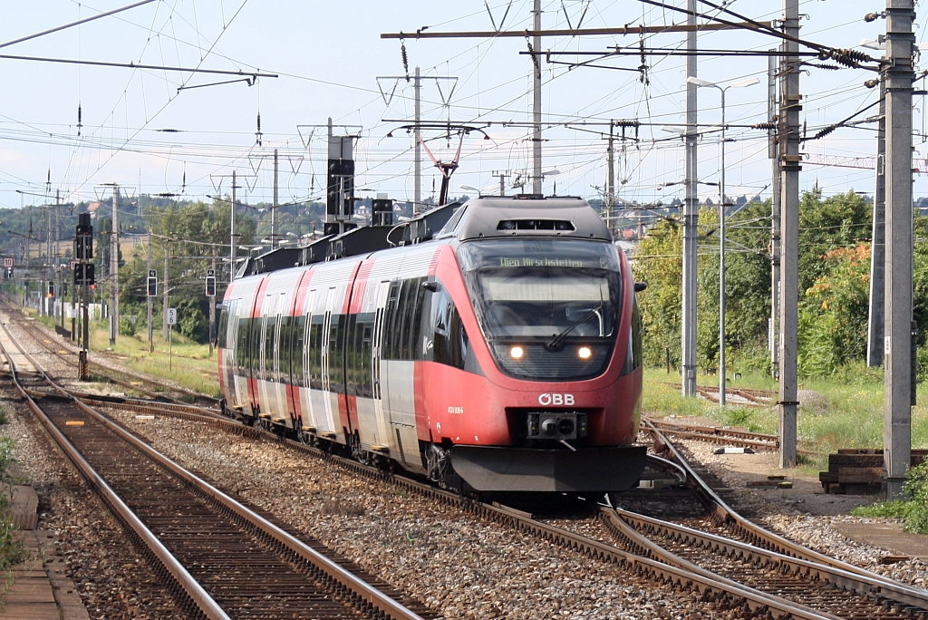 4124 008-6 als S80 (Zug 25018)von Meidling nach Hirschstetten am 15.August 2014 im Bf. Wien Erdbergerlände.
