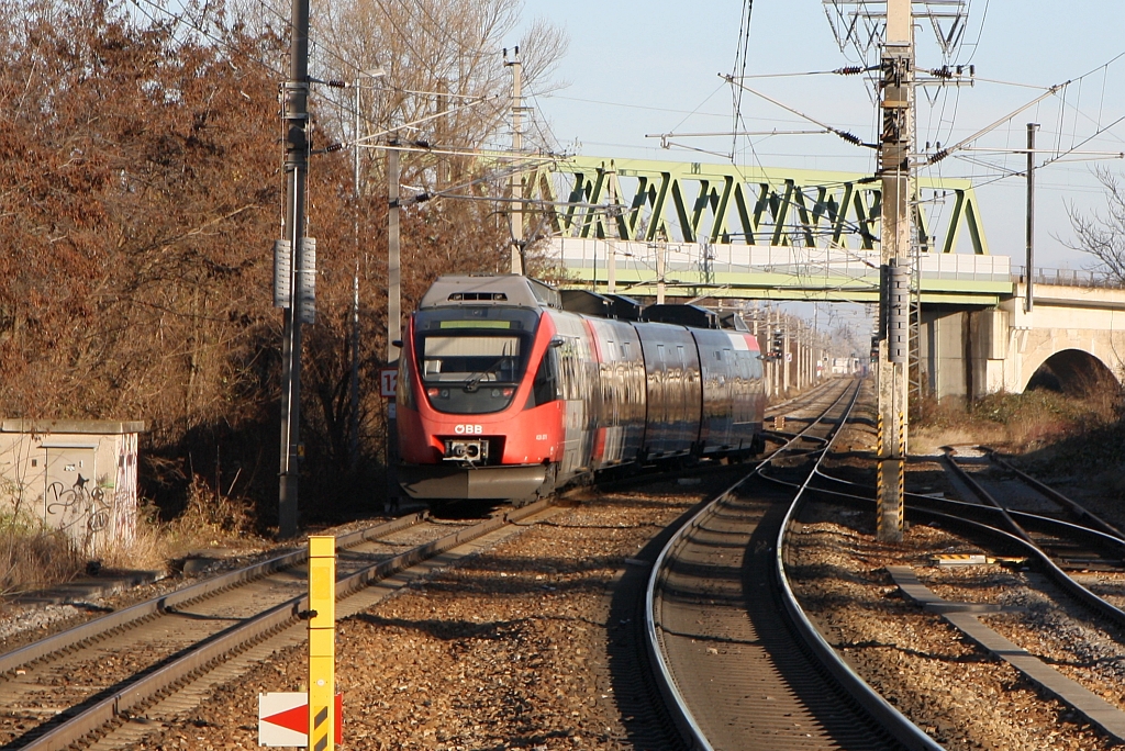 4124 037-5 am 03.Dezember 2016 bei der Hst. Siemensstrasse.