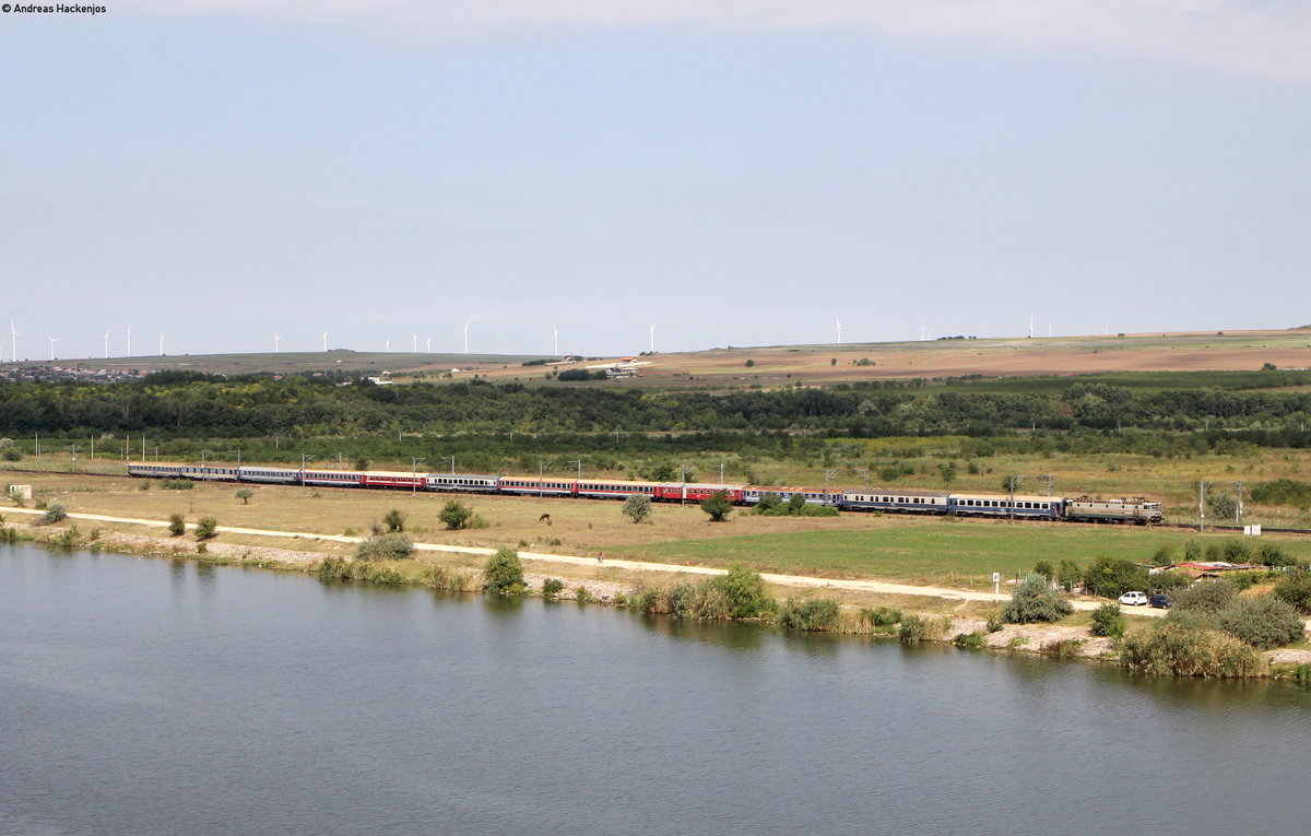 42 ****? mit dem IR 1983 (Bucuresti Nord Gara A-Constanta) bei Medgidia 31.8.17
