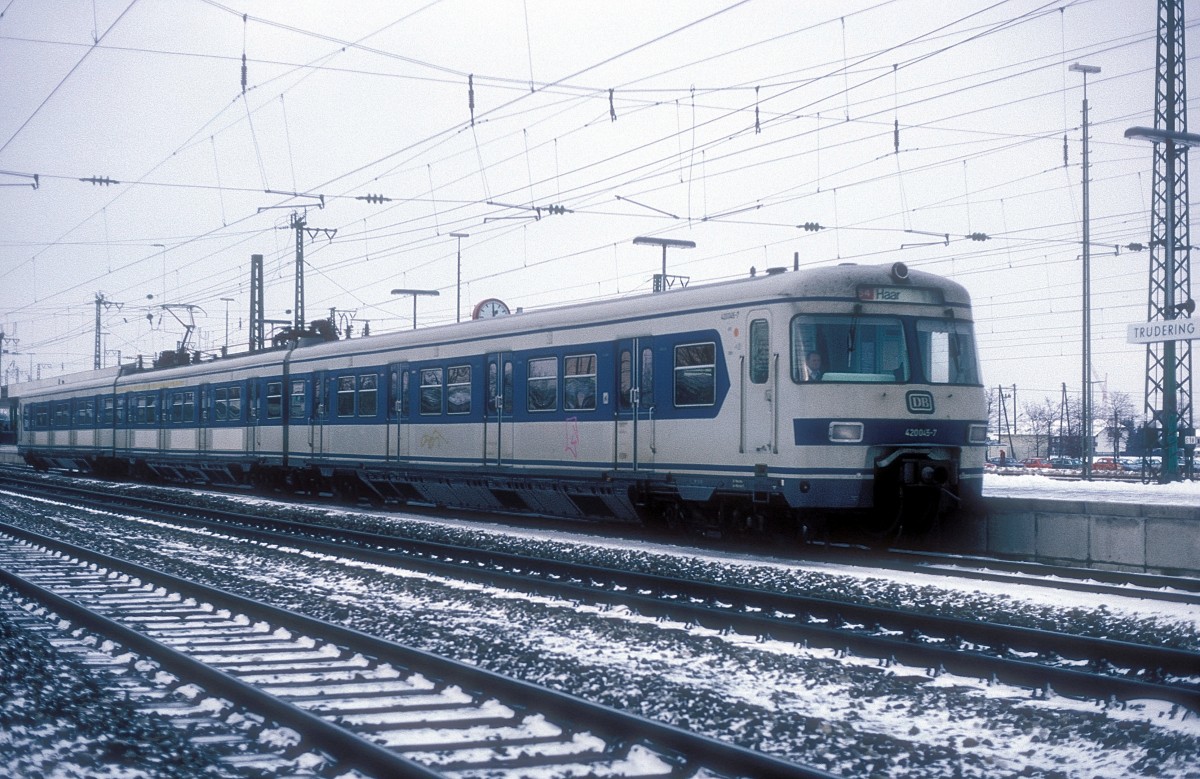 420 045  M. - Trudering  08.01.87