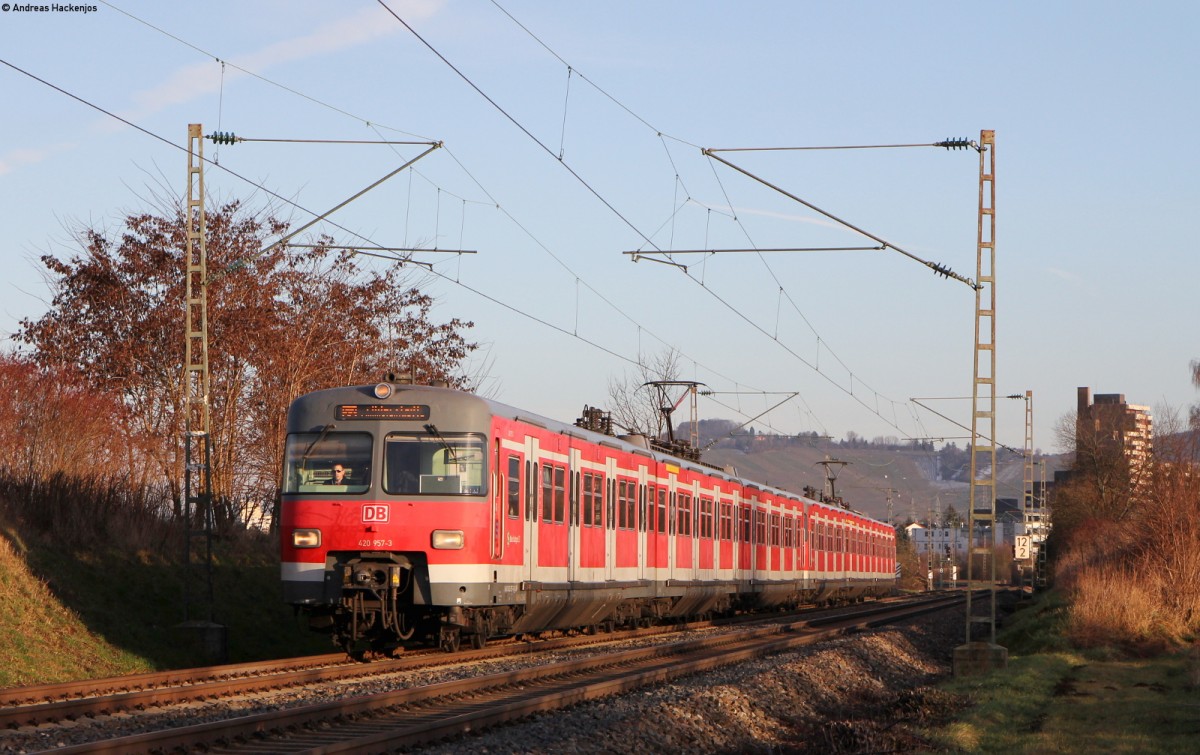 420 457-3 und 420 486-3 als S2 nach Filderstadt bei Stetten 28.1.14