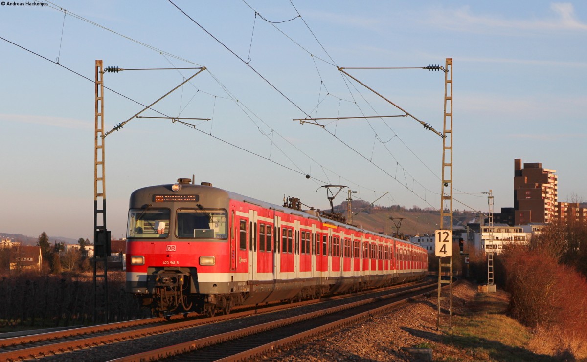 420 461-6 und 420 404-6 als S2 nach Filderstadt bei Stetten 28.1.14