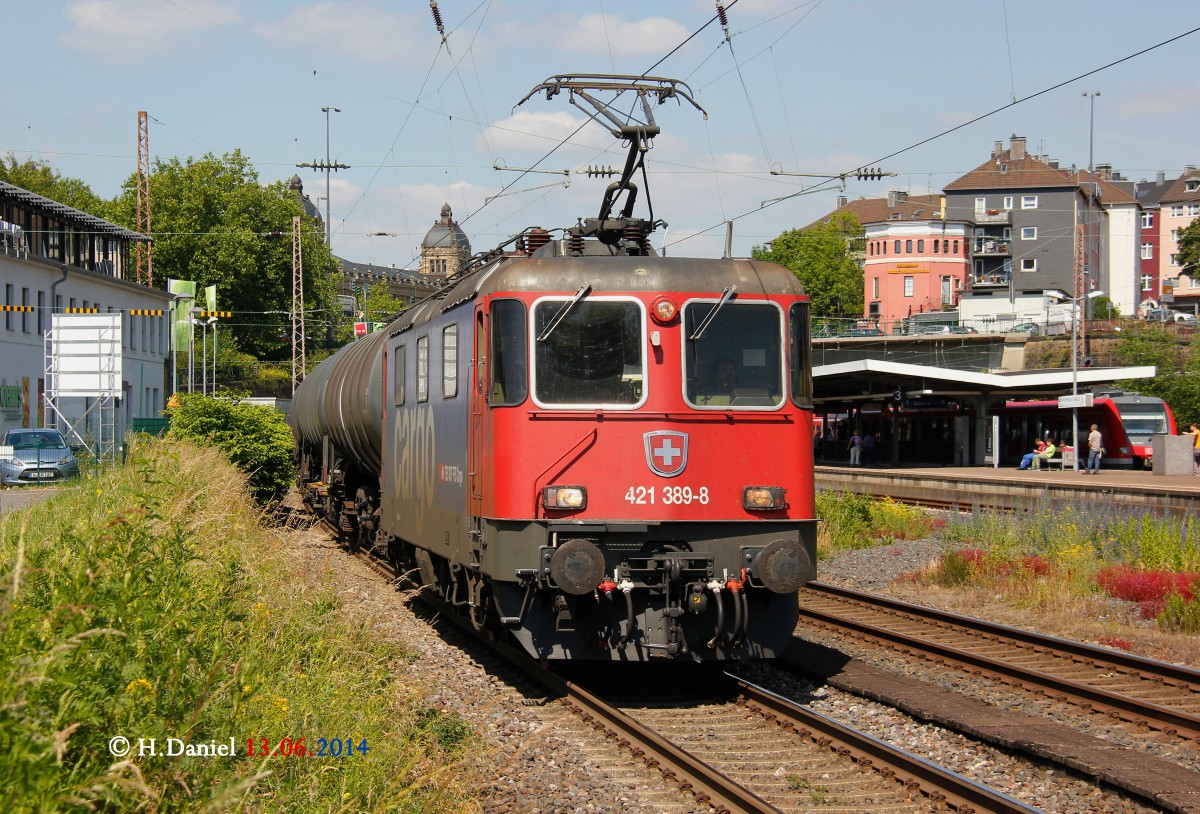 421 389-8 SBB Cargo mit einem Kesselzug am 13.06.2014 in Wuppertal Steinbeck.