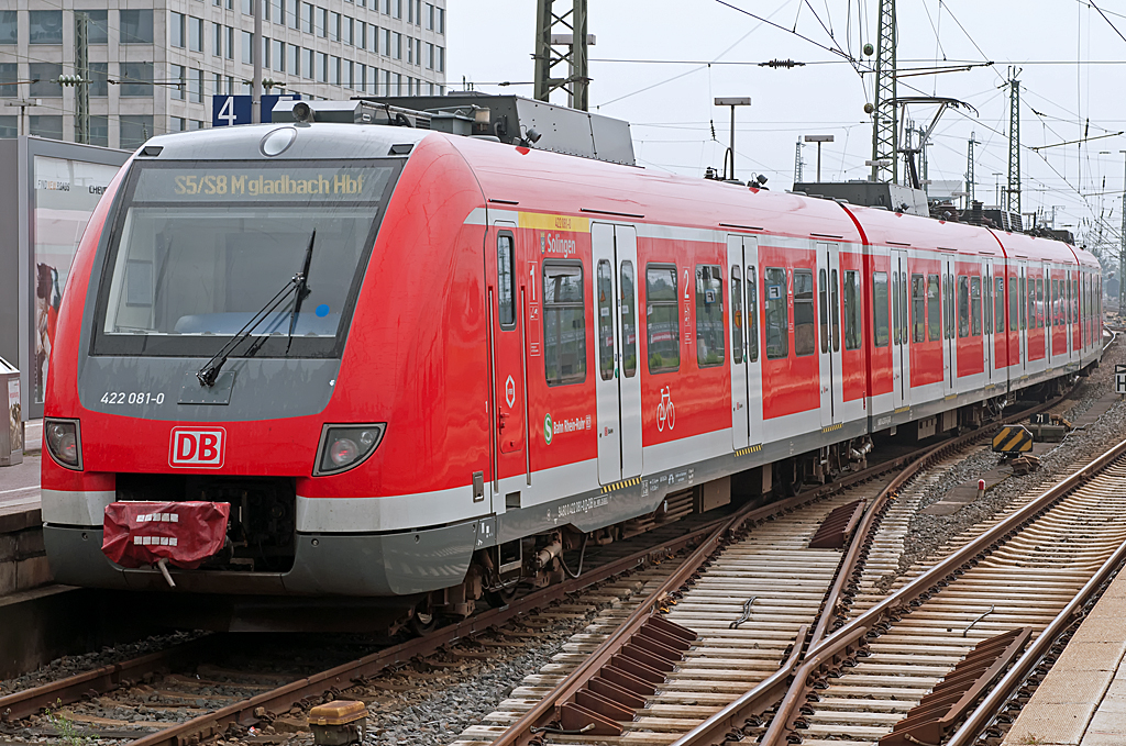 422 081-0 ( 94 80 0422 081-0 D-DB )  Solingen  , ALSTOM Transport Deutschland GmbH, [D]-Salzgitter, Baujahr 2010, Eigentümer: DB Regio NRW GmbH, [D]-Düssel-dorf, Fahrzeugnutzer: S-Bahn Rhein-Ruhr, [D]-Düsseldorf, Bh Essen, 31.08.2013, Dortmund Hbf