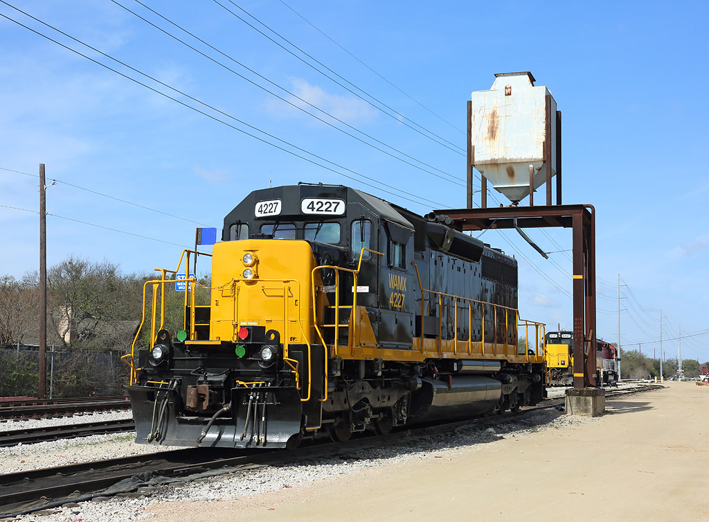 4227 & 4147 are seen stabled between duties just outside Austin, TX, 16 March 2018