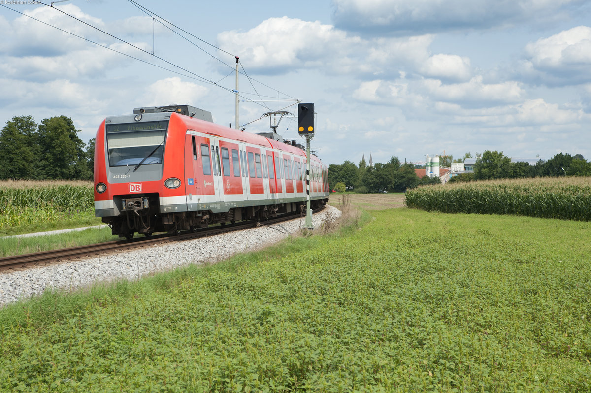 423 235 als S2 6260 von Erding nach Altomünster bei Markt Indersdorf, 21.08.2017