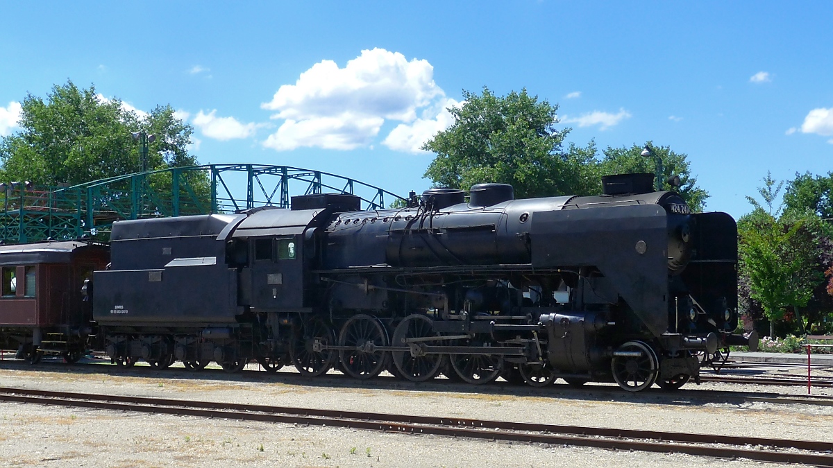 424.247 der MAV im Hungarian Railway Museum, Budapest, 18.6.2016