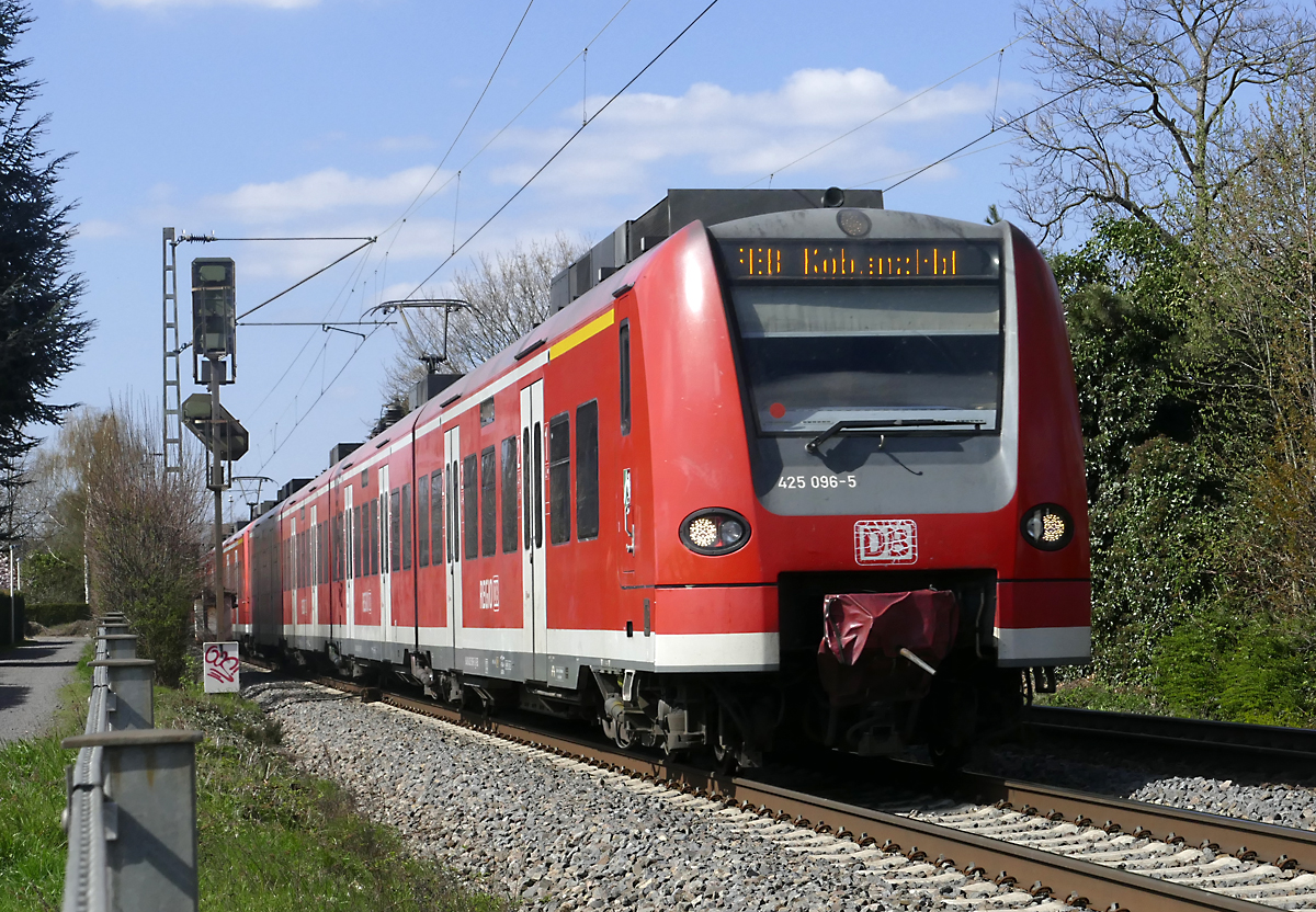 425 096-5 RB30 nach Koblenz durch Bonn-Beuel - 29.03.2019