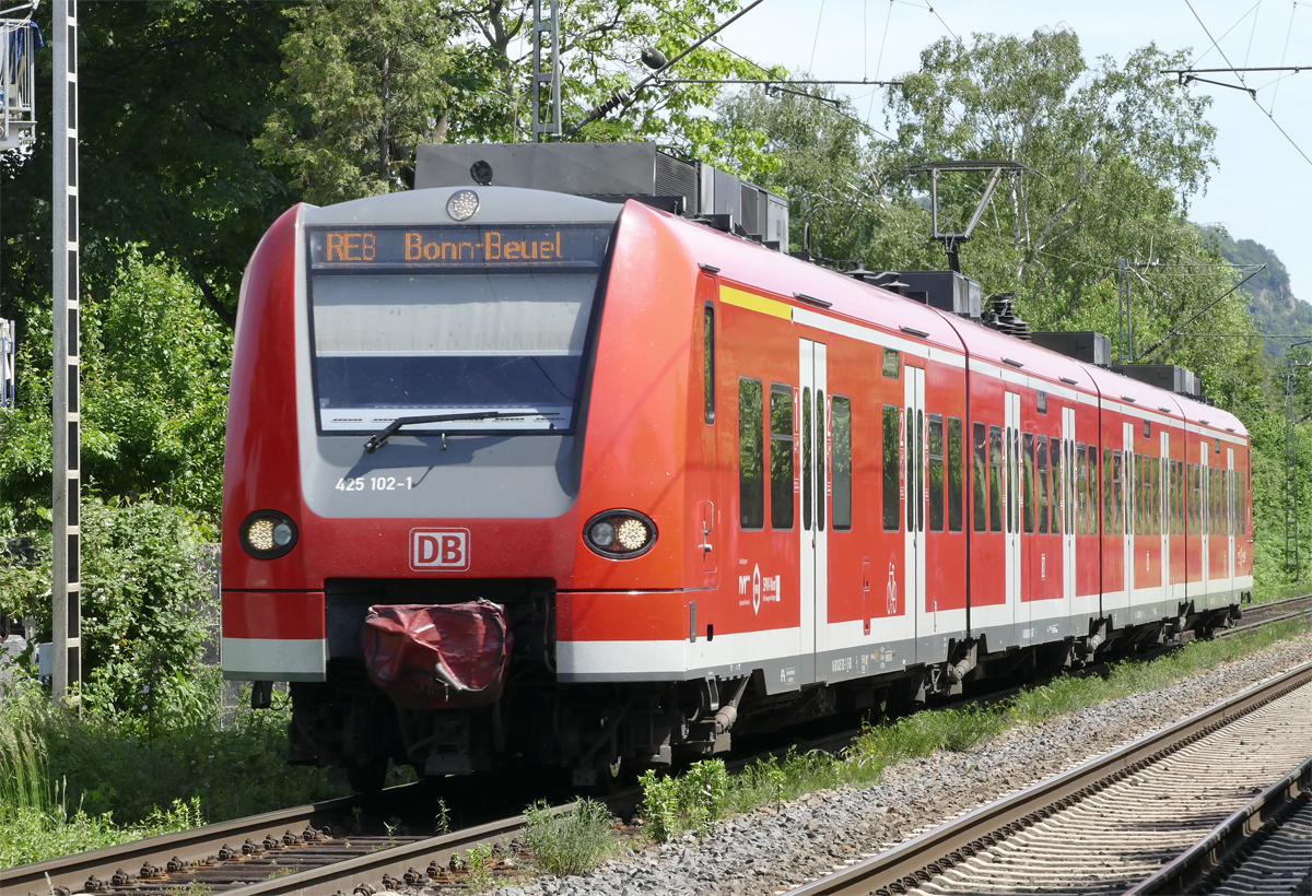 425 102-1 RE8 durch Bonn-Beuel - 01.06.2019