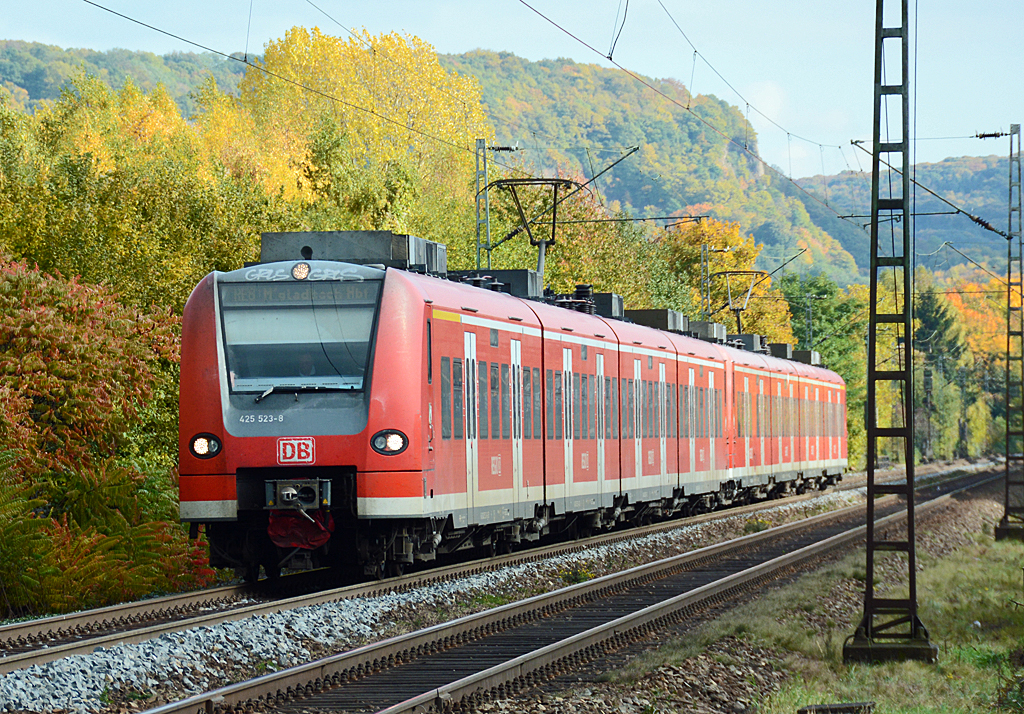 425 523-8 RE8 nach Mönchengladbach durch Bonn-Beuel - 23.10.2015