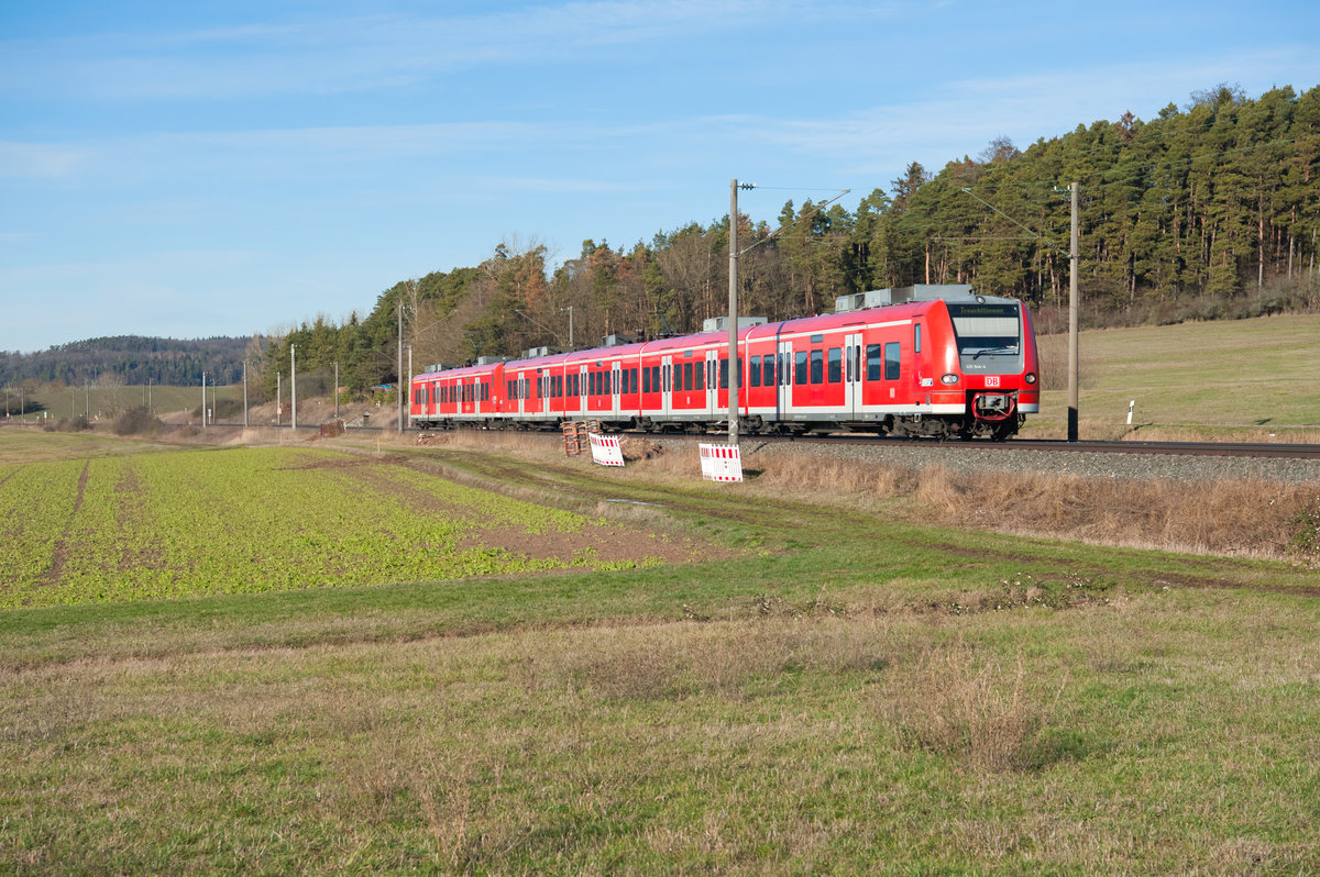 425 544 und 426 032 als RB 58117 von Würzburg Hbf nach Treuchtlingen bei Mitteldachstetten, 19.01.2019