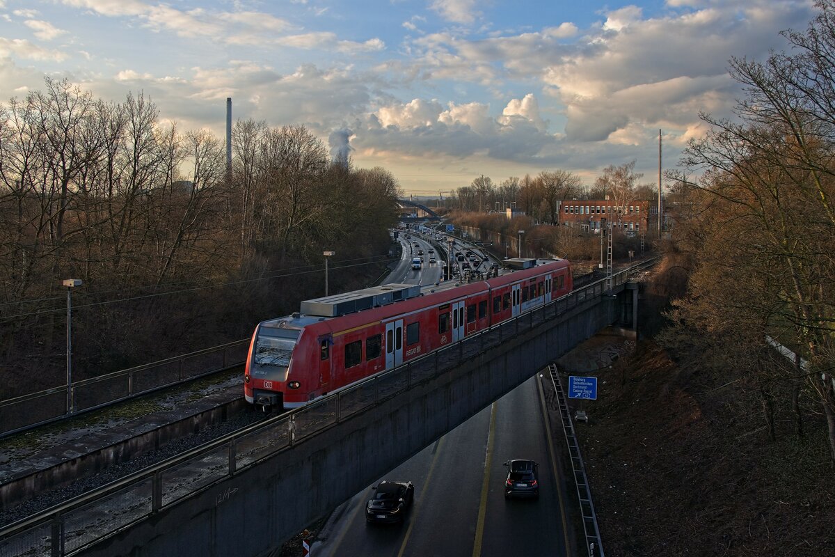 426 006-2  Oberlinxweiler  durchfährt den seit 1990 nicht mehr bedienten Haltepunkt Rottbruch als RB 46, die wegen eines nicht besetzten Stellwerks nach Herne statt nach Gelsenkirchen verkehrt (18.03.2023) 