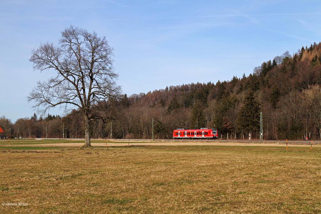 426 030 als RB 27523 am 06.02.2016 bei Traundorf.