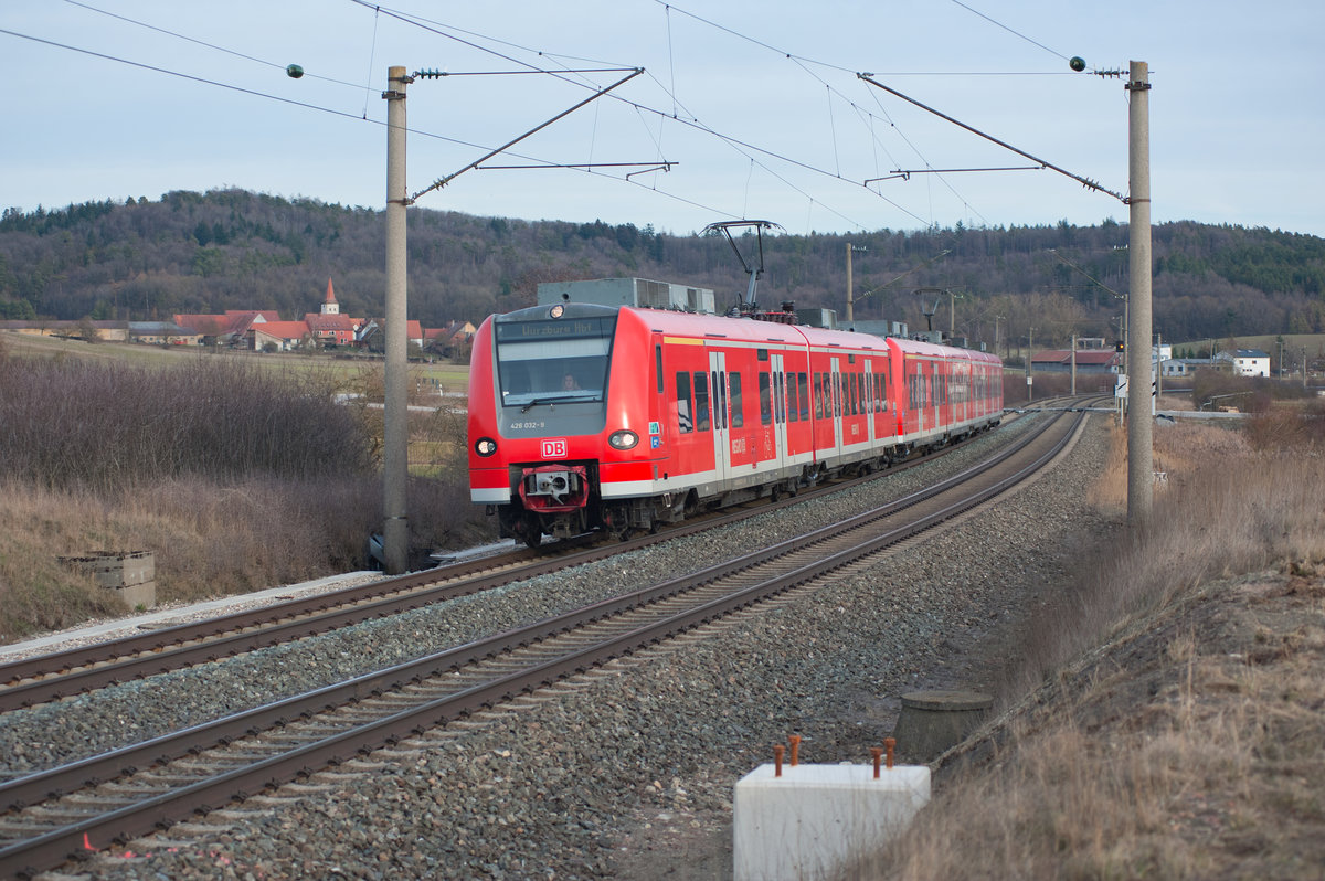 426 032 als RB 58122 von Treuchtlingen nach Würzburg Hbf bei Mitteldachstetten, 23.02.2019