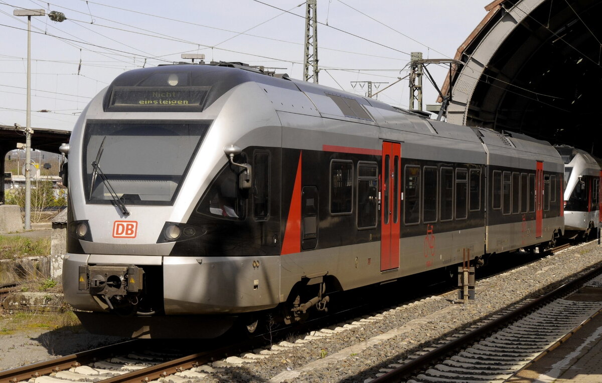 426 106 ex-Abellio, jetzt DB, bis auf Keks und NVR nahezu unverändert. Hagen Hbf, 12.4.22. DB-Regio setzt die Fahrzeuge im Ruhr-Sieg-Netz (RE 16 und RB 91) ein.