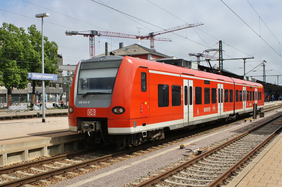 426 514-6 verlässt am 30.05.2019 als RB19722 nach Schaffhausen den Bahnhof Singen(Hohentwiel).
