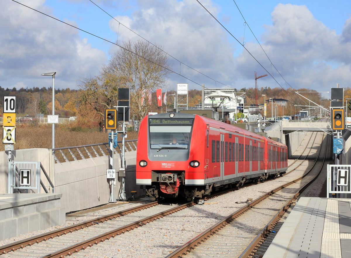 426 524 als RB46 Böblingen-Dettenhausen bei der Einfahrt in Holzgerlingen Hülben. 