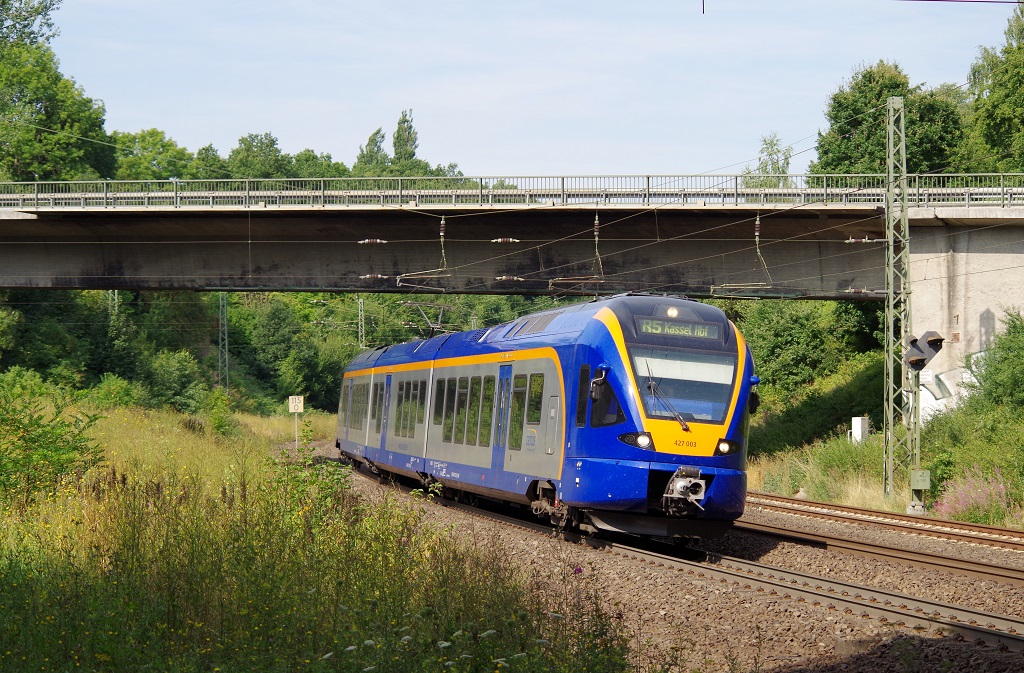 427 003 Cantus als R5 nach Kassel Hbf am 15.08.2013 in Gtzenhof. 
