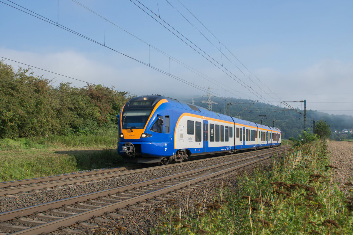 428 051 als RB 5 nach Fulda von Kassel komment bei Reilos am 23.08.2023