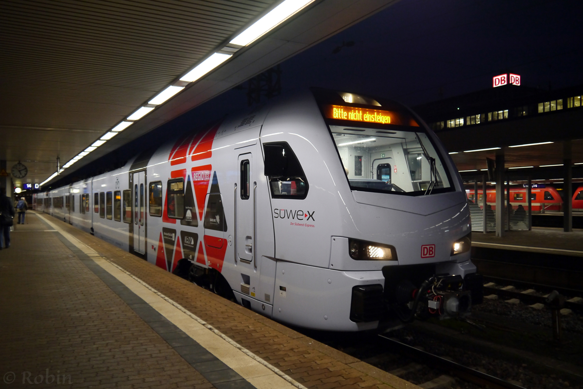 429 116-7 am 6.Dezember 2014 in Saarbrücken Hbf.
Ab dem nächsten Fahrplanwechsel wird er hier öfters zu sehen sein.