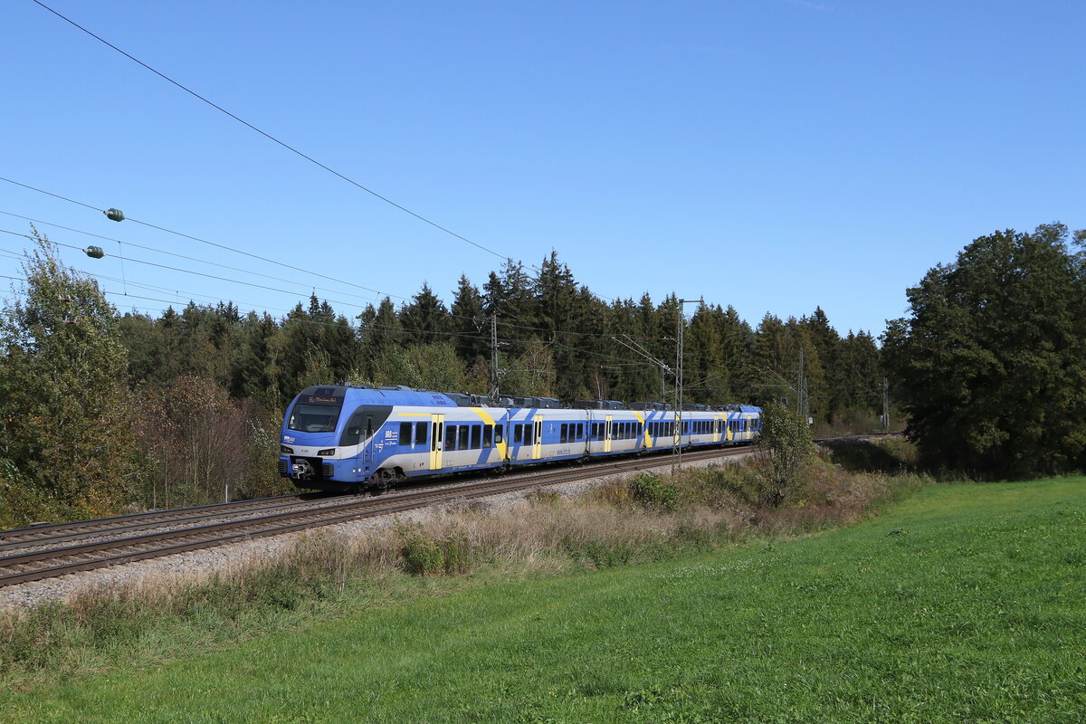 430 006 war am 9. Oktober 2024 bei Lauter in Richtung Rosenheim unterwegs.