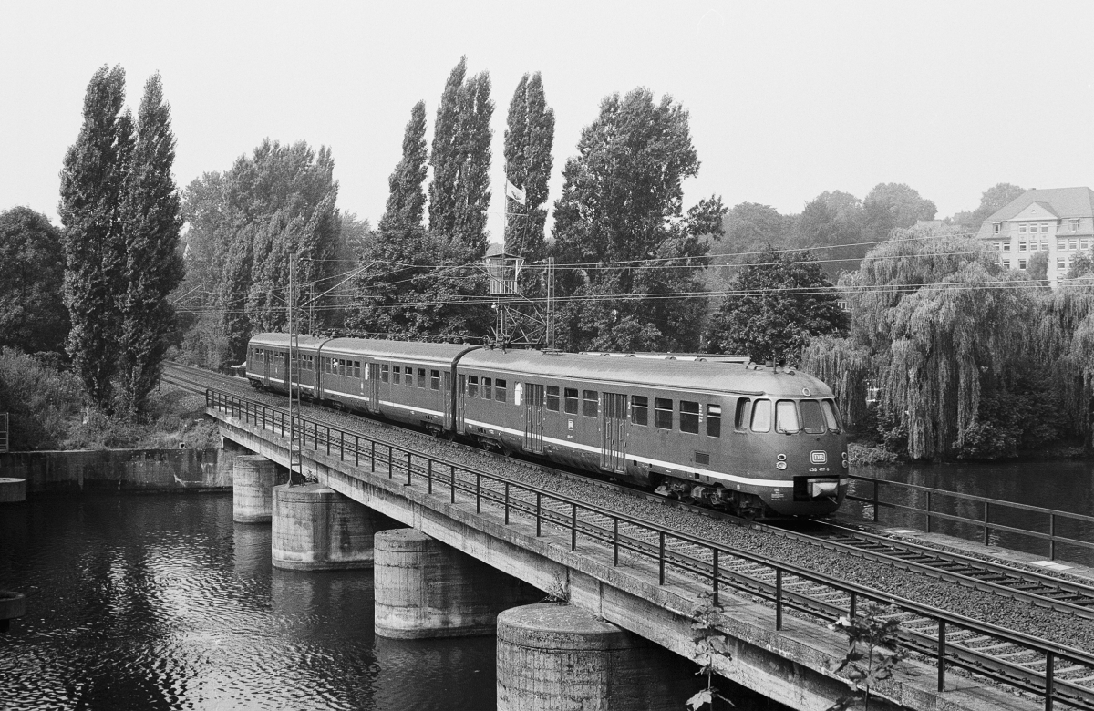 430 117/417, Ruhrbrcke Wetter/Ruhr, Juli 1982.