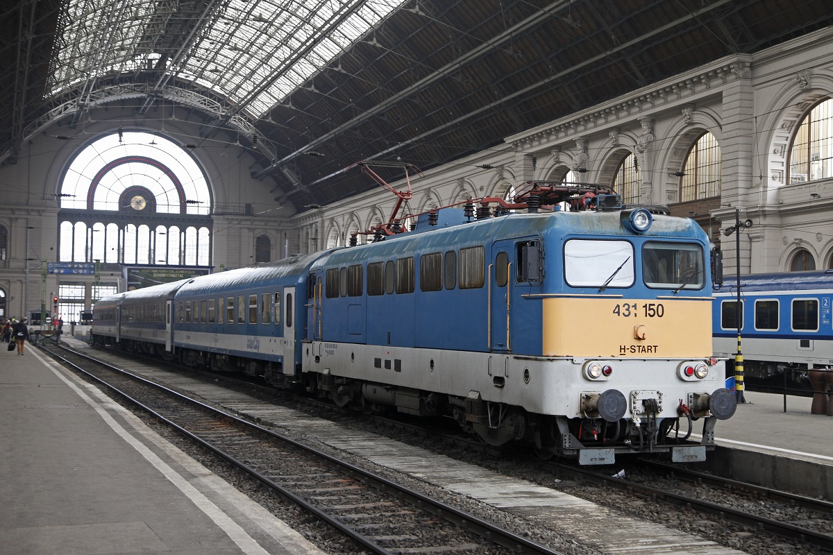 431 150 mit Reisezug in Budpest Keleti am 29.01.2015.