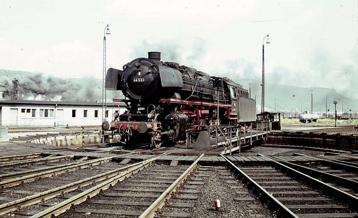44 533  auf der Drehscheibe