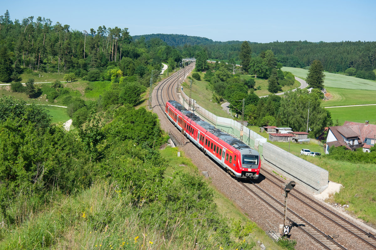 440 006 als RE 57053 (Treuchtlingen - Augsburg Hbf) bei Gundelsheim, 28.06.2019