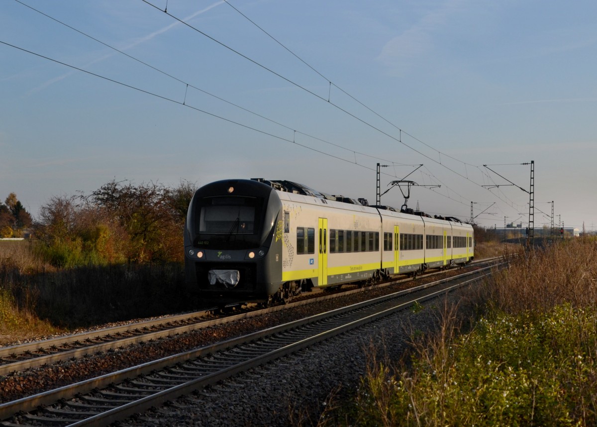 440 102 als Ag nach Neumarkt (Oberpfalz) am 12.11.2013 bei Plattling.
