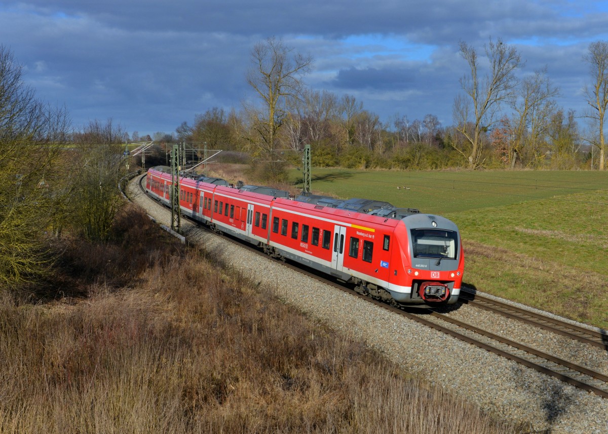 440 202 als RE nach Passau am 14.02.2014 bei Langenisarhofen.