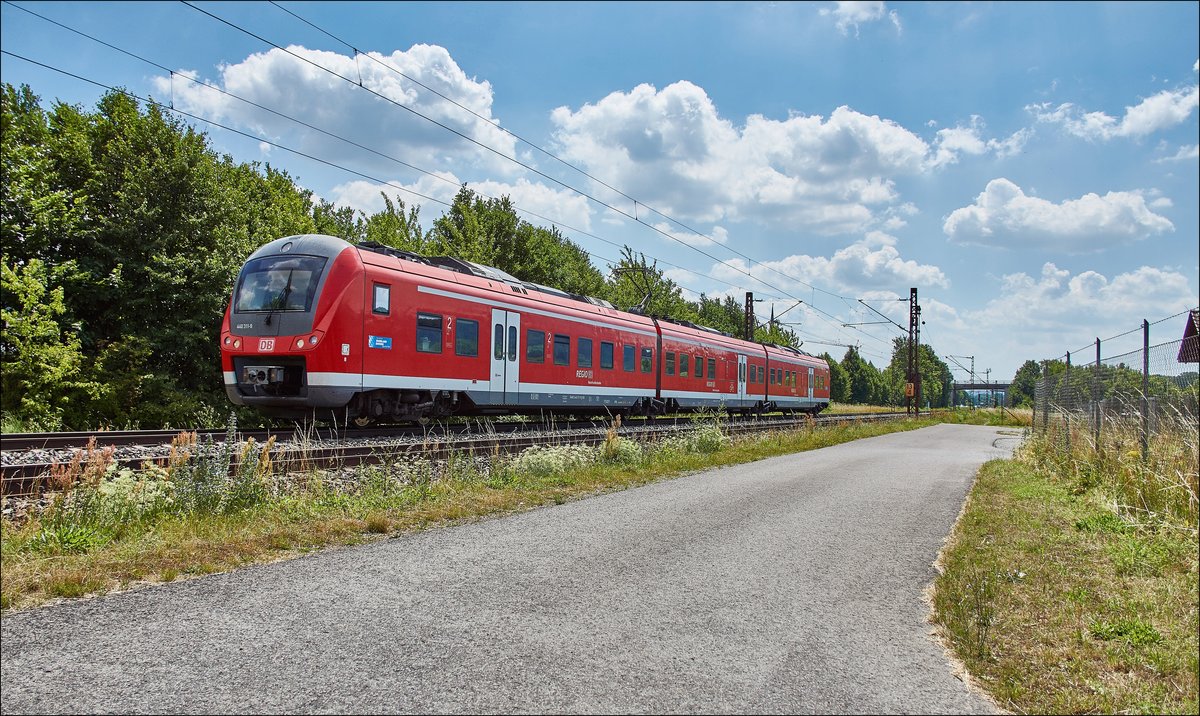 440 311-9 ist am 05.07.2017 als RB in Richtung Gemünden/M.unterwegs,gesehen bei Thüngersheim.