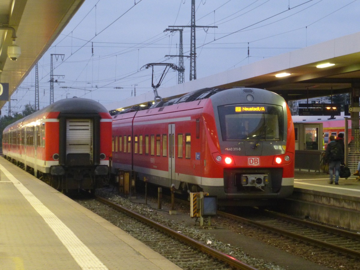 440 311-9 steht hier mit der RB nach Neustadt(Aisch) in Nrnberg Hbf am 22.09.2013.
