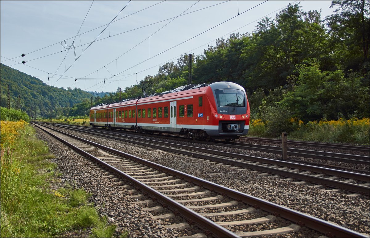 440 318-4 ist als RE in Richtung Schlüchtern am 30.08.2017 bei Elm unterwegs. 