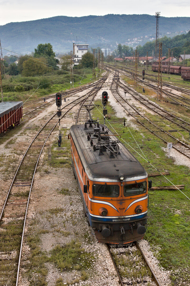 440 801 rangiert am 27.09.2022 im Bahnhof Doboj. 