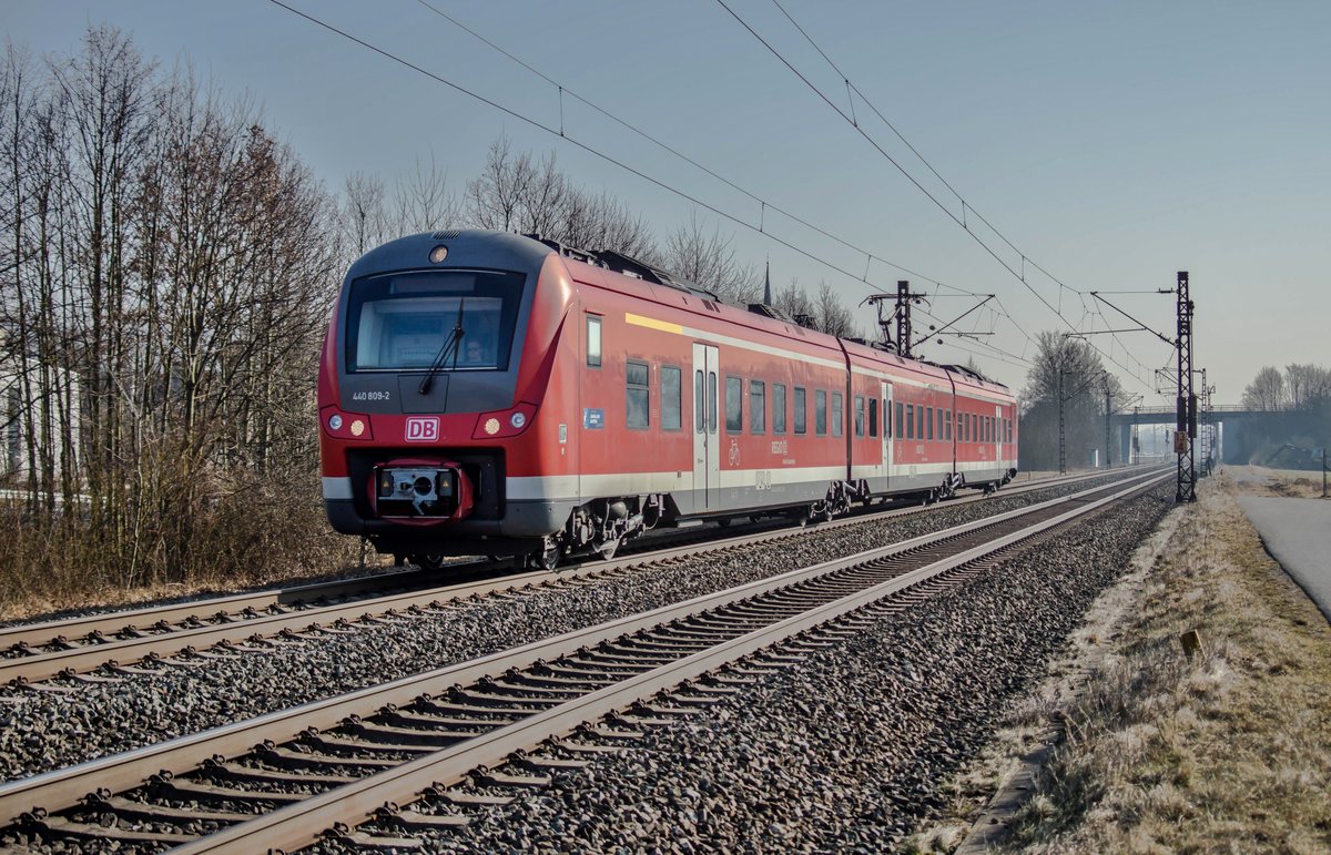 440 809-2 ist als RB von Würzburg komment und weiter in Richtung Gemünden/M.unterwegs,gesehen am 15.02.2017 bei Thüngersheim.