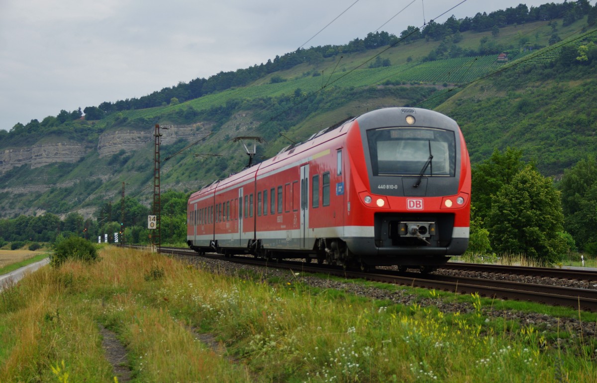 440 810-0 als RB nach Würzburg unterwegs am 16.07.14 bei Thüngersheim. 