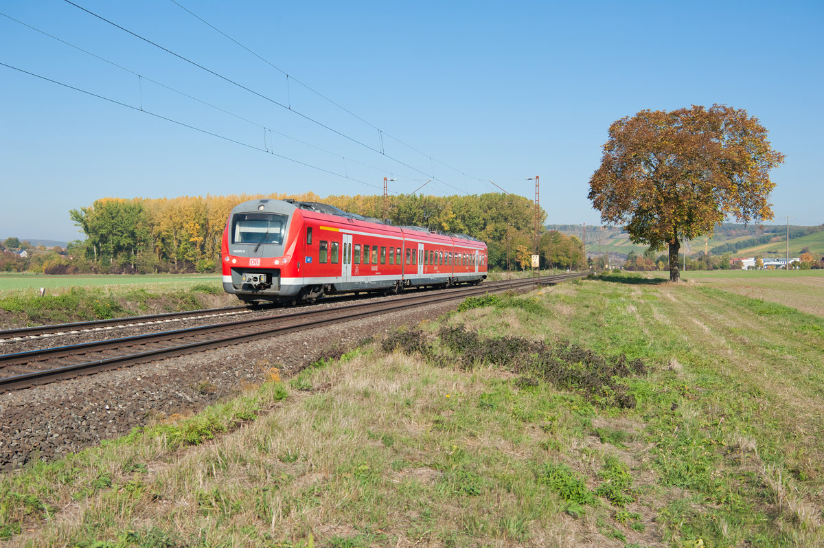 440 817 mit der RB 58041 von Jossa nach Bamberg bei Retzbach-Zellingen, 13.10.2018