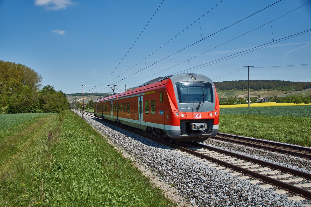 440 821-7 bei Retzbach-Zellingen am 10.05.2017.